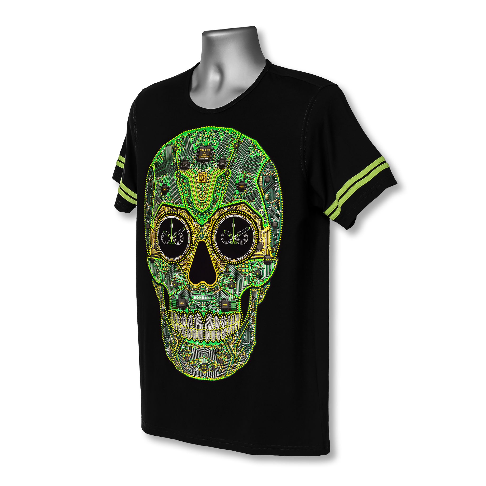 BOMBERGCYBERSKULLTSHIRT_7.png